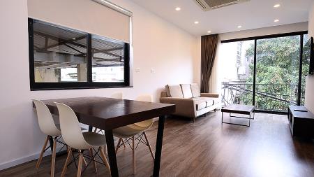 Standard 01 bedroom apartment for rent in Xuan Dieu, Tay Ho