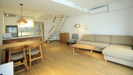 Duplex 02 bedroom apartment for rent in Xuan Dieu, Tay Ho, Ha noi