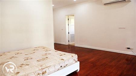 Bedroom 05