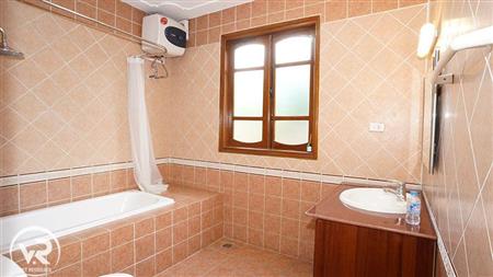 Guest bathroom on 2 floor