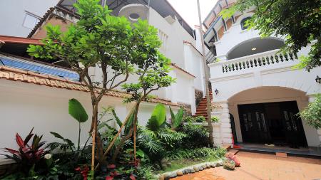 Garden house with 04 bedroom fully furnished for rent in Tay Ho