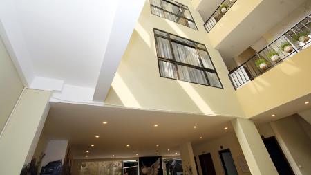 Balcony 2 bedroom apartment in Tay Ho