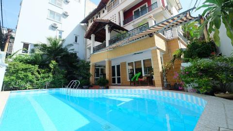 Garden & Swimming pool 04 bedroom house for rent in Tay Ho