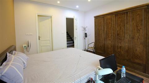 house with 03 bedroom for rent in Au Co10