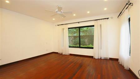 modern villa with garden for rent in dang thai mai 4 bedroom 16 07131