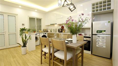 Dining areas has 4 chair