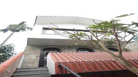 unique  character 04 bedroom house for rent in tay ho 17 11292