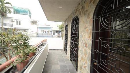 unique  character 04 bedroom house for rent in tay ho 3 08821